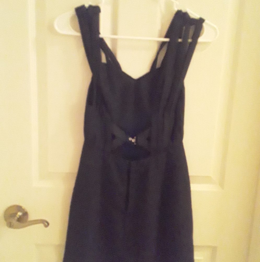 Dress - Picture 3 of 3